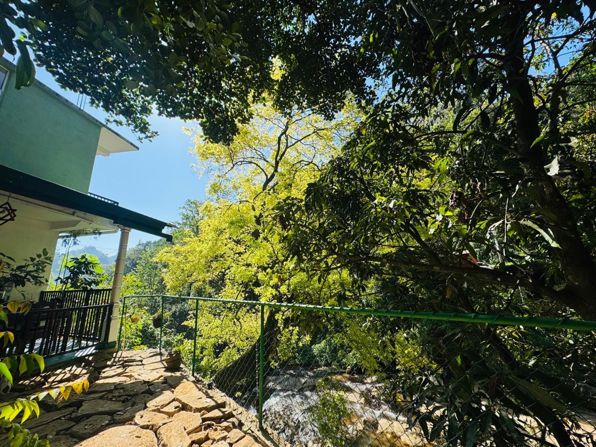 河蝶舞住宿加早餐旅馆 埃拉 外观 照片